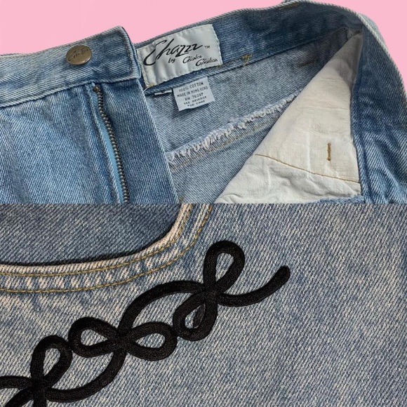 Vintage High Waist Embroidered Demin Size 5 Mini Skirt! - Picture 2 of 4